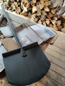 just unboxed
trenching tool looks like a large black metal spatula